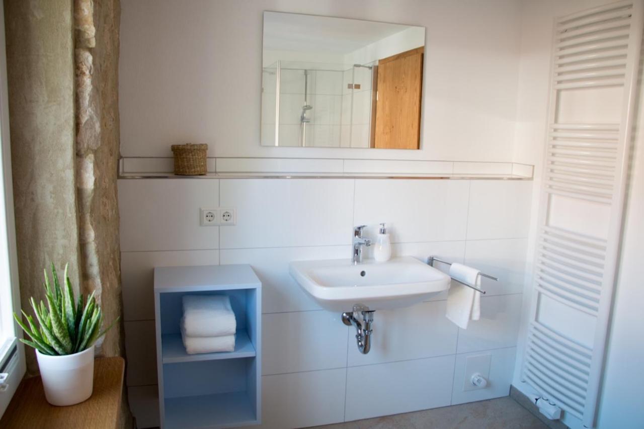 Baumgartners Dreiseithof - Historisch, Modern, Zentral Apartment Bad Krozingen Ngoại thất bức ảnh