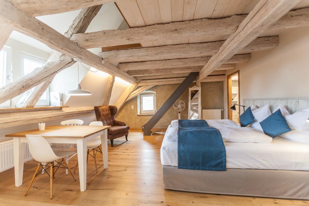 Baumgartners Dreiseithof - Historisch, Modern, Zentral Apartment Bad Krozingen Ngoại thất bức ảnh